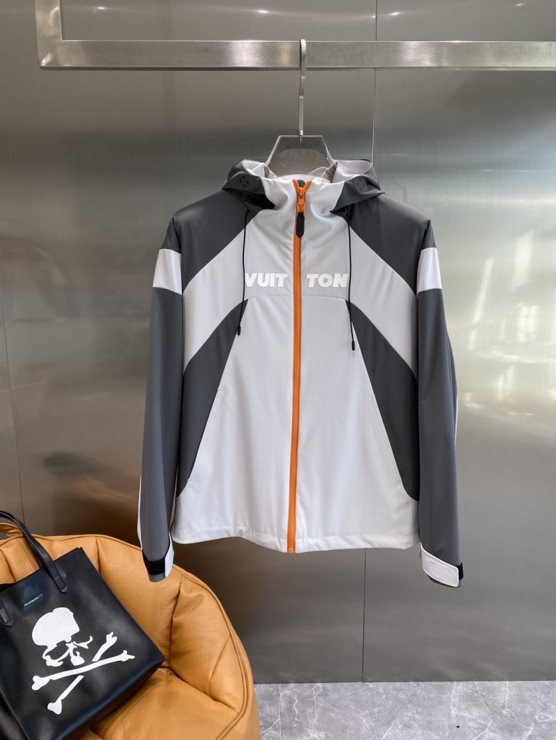 l0vis Vvtt0n outwear